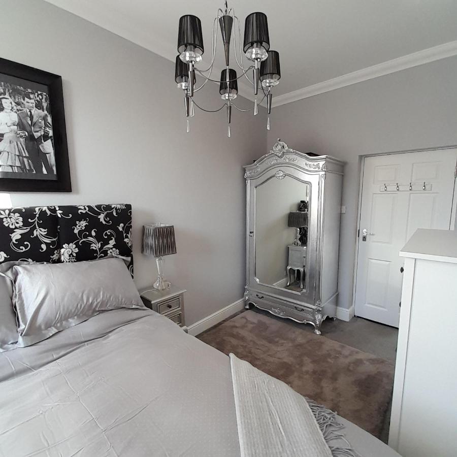Lytham Apartment Литам Сент Аннс Екстериор снимка